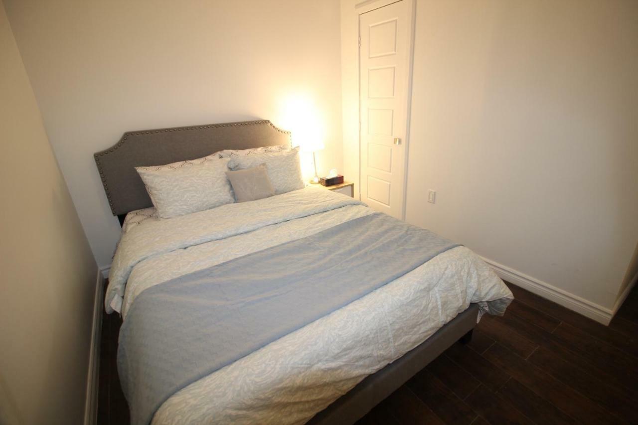 Newly Renovated Apartment In Montreal Ngoại thất bức ảnh