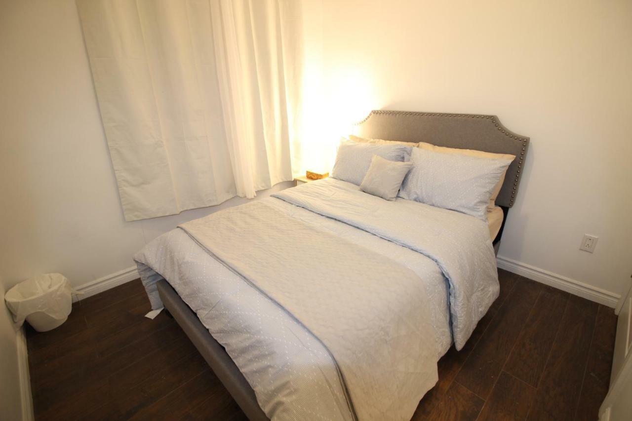 Newly Renovated Apartment In Montreal Ngoại thất bức ảnh